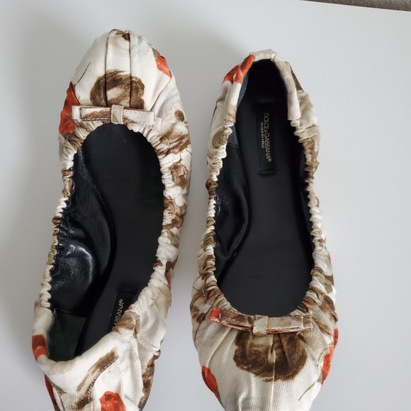 Dolce & Gabbana Ballerina Flat shoe size 37 1/2. - Picture 12 of 15